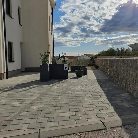 Apartment Sara Krk Town Exterior photo