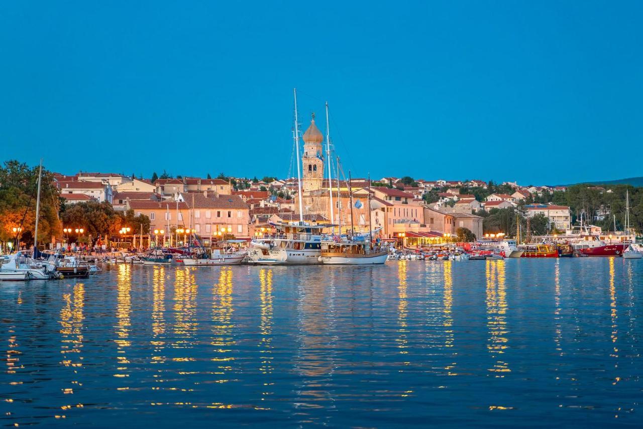 Sara * Krk Town
